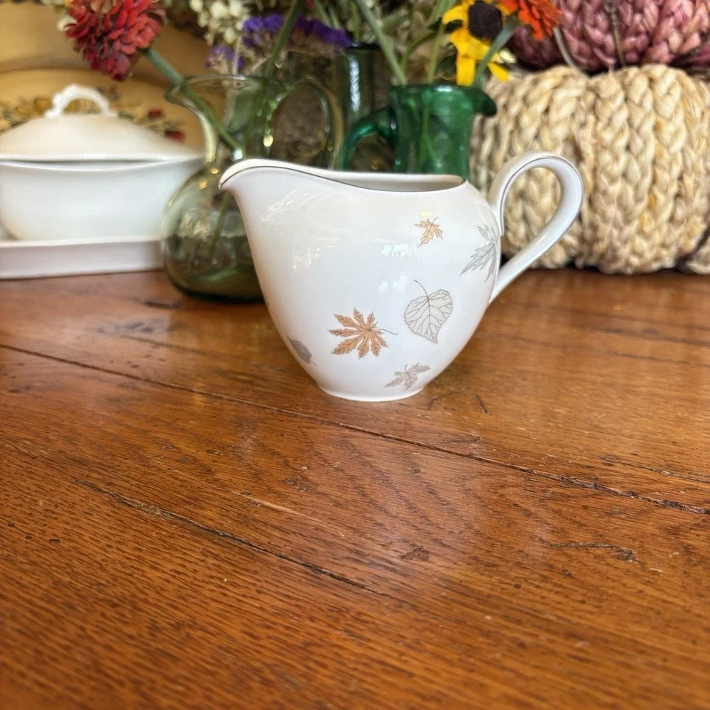 Heinrich Allure Anmut Bavaria Porcelain Gravy Boat 